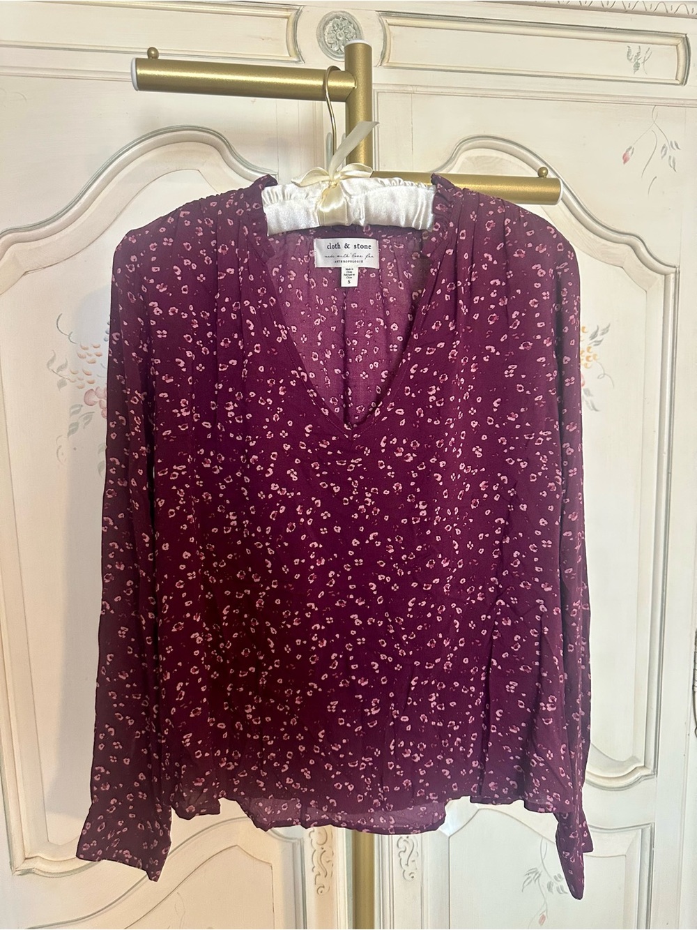 cloth & stone Wine Floral V-Neck Long Sleeve Blouse